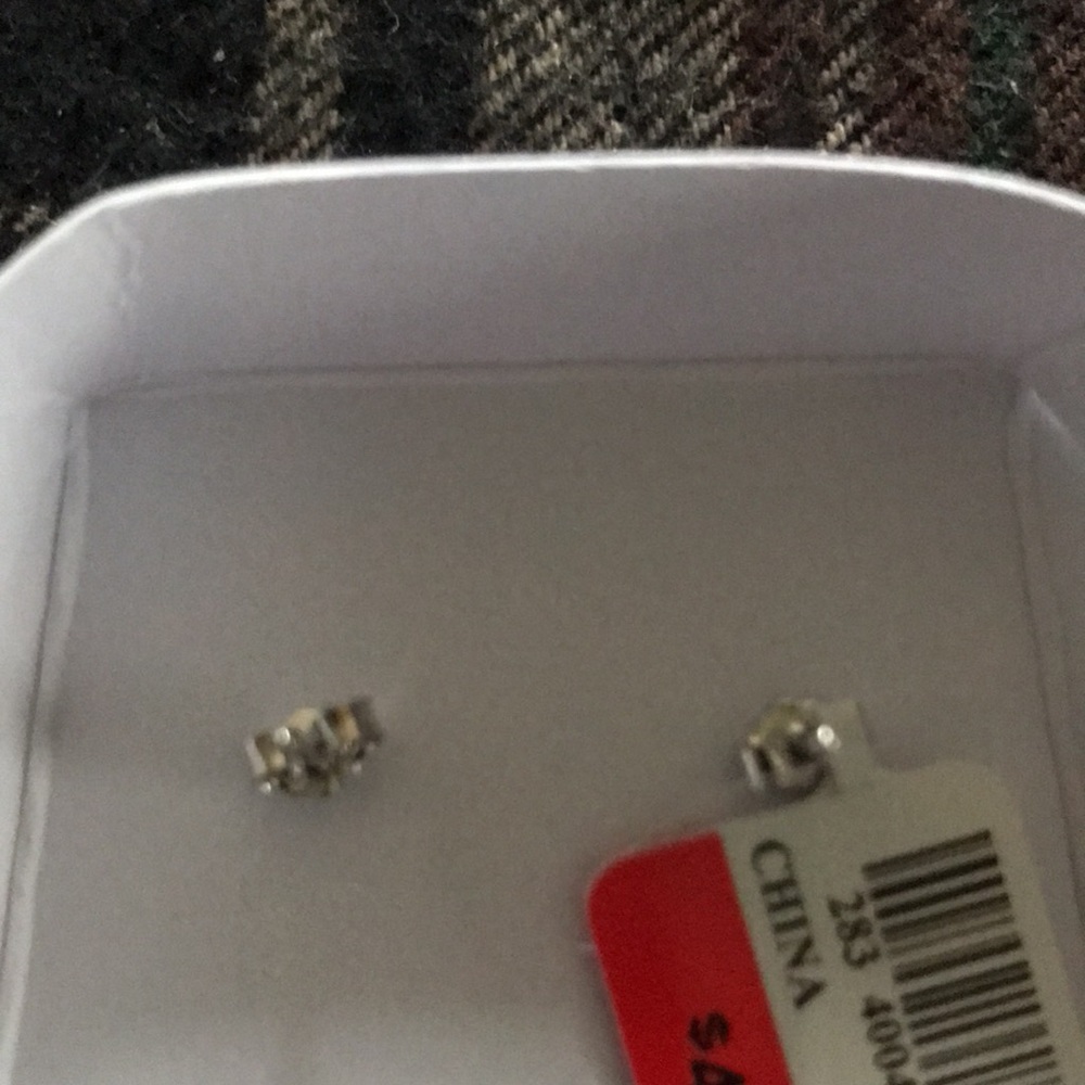 NWT White Sapphire/Sterling Silver Studs - Picture 5 of 7